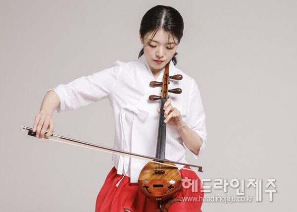 제주4.3추념식 울릴 소해금 연주 량성희, '특별한 사연' 주목