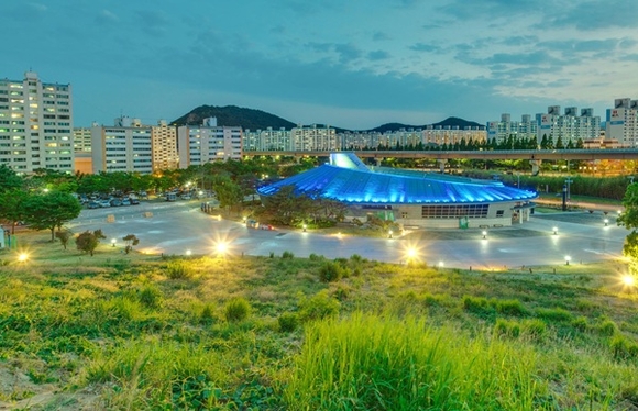 김해시, 3가지 테마 세계유산 활용 '대성동고분군 밤마실' 운영